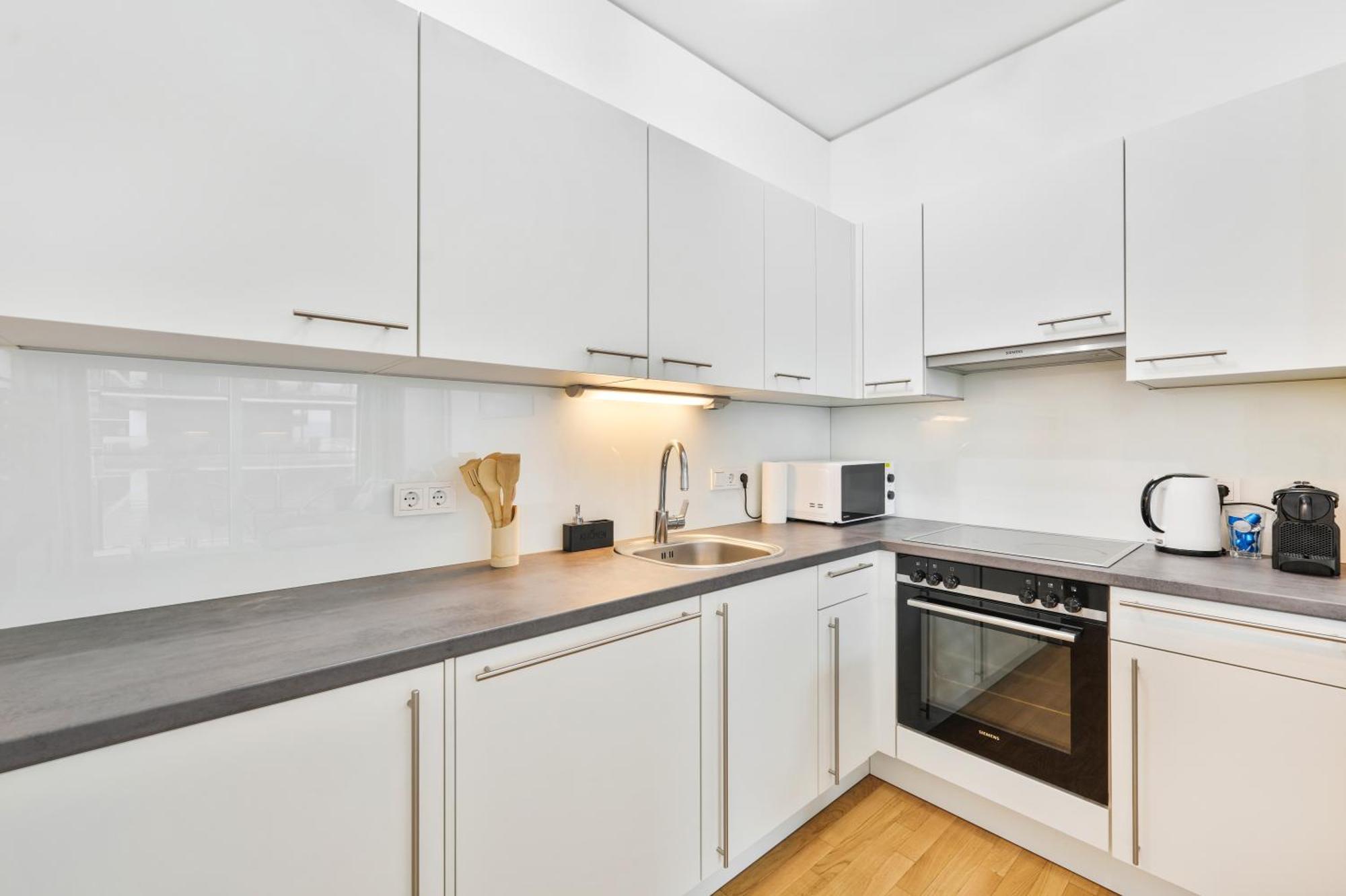 Vienna Sky Apartment I Rooftop Pool I Netflix Ngoại thất bức ảnh