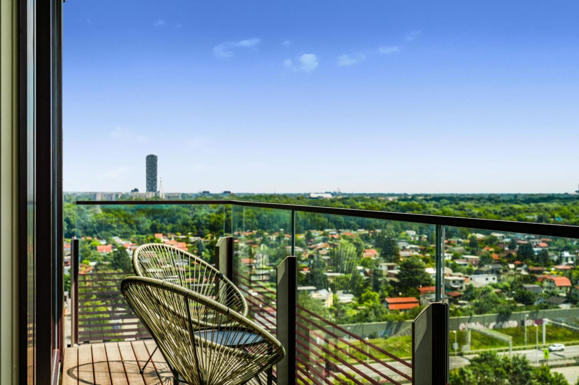 Vienna Sky Apartment I Rooftop Pool I Netflix Ngoại thất bức ảnh